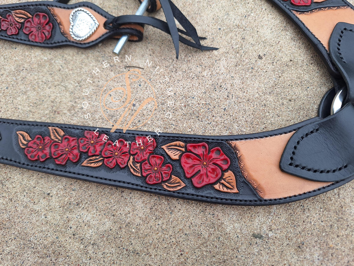 Red and Black Carved Pulling Collar Tack Set